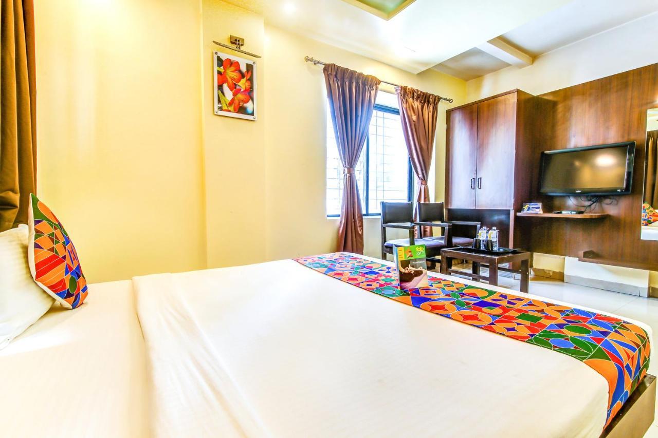 Fabhotel Ranjanas - Nr Phoenix Mall Of The Millennium Wakad 外观 照片